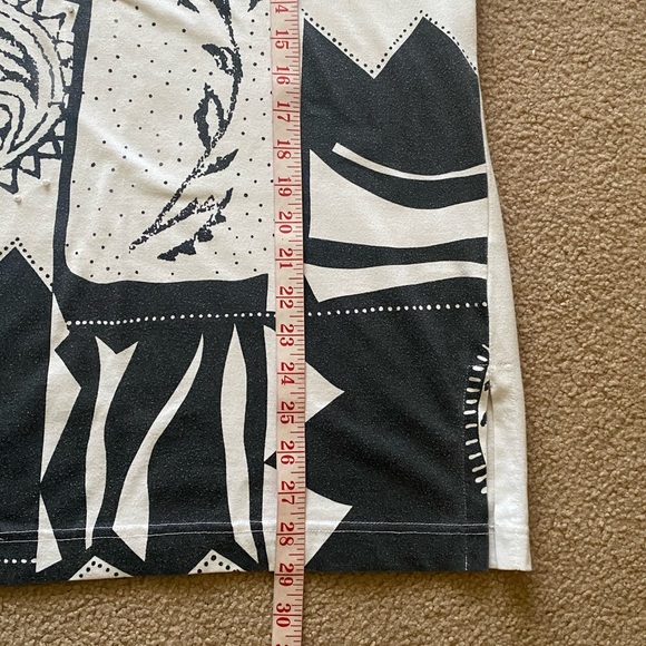 The Limited Tee - Picture 4 of 15